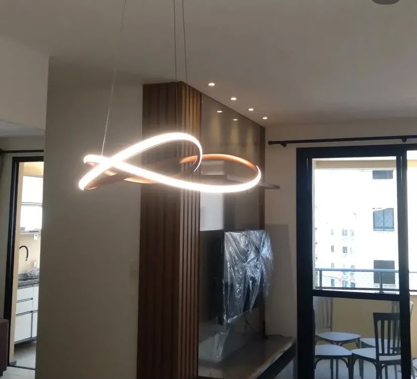 Atendimento elétrico em obra